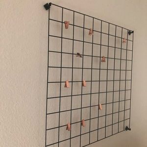Urban outfitters wire wall square grid